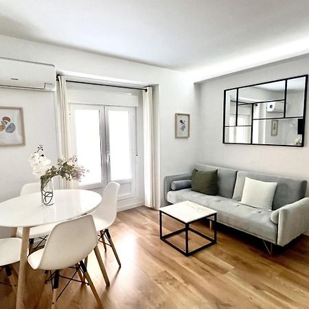 Dplace To Be - Exclusive Apartments In Historic Center Madrid Oda fotoğraf