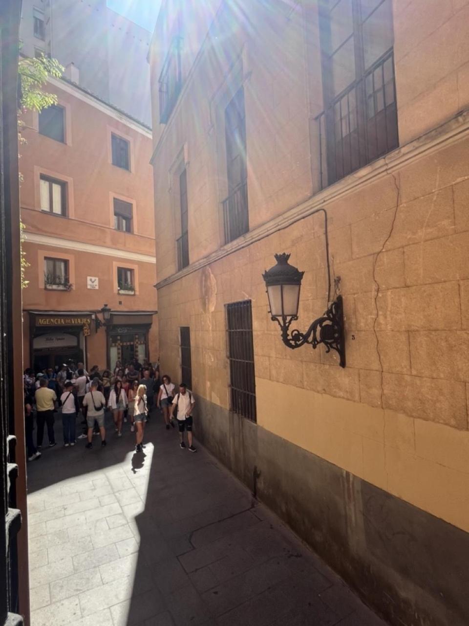Dplace To Be - Exclusive Apartments In Historic Center Madrid Oda fotoğraf