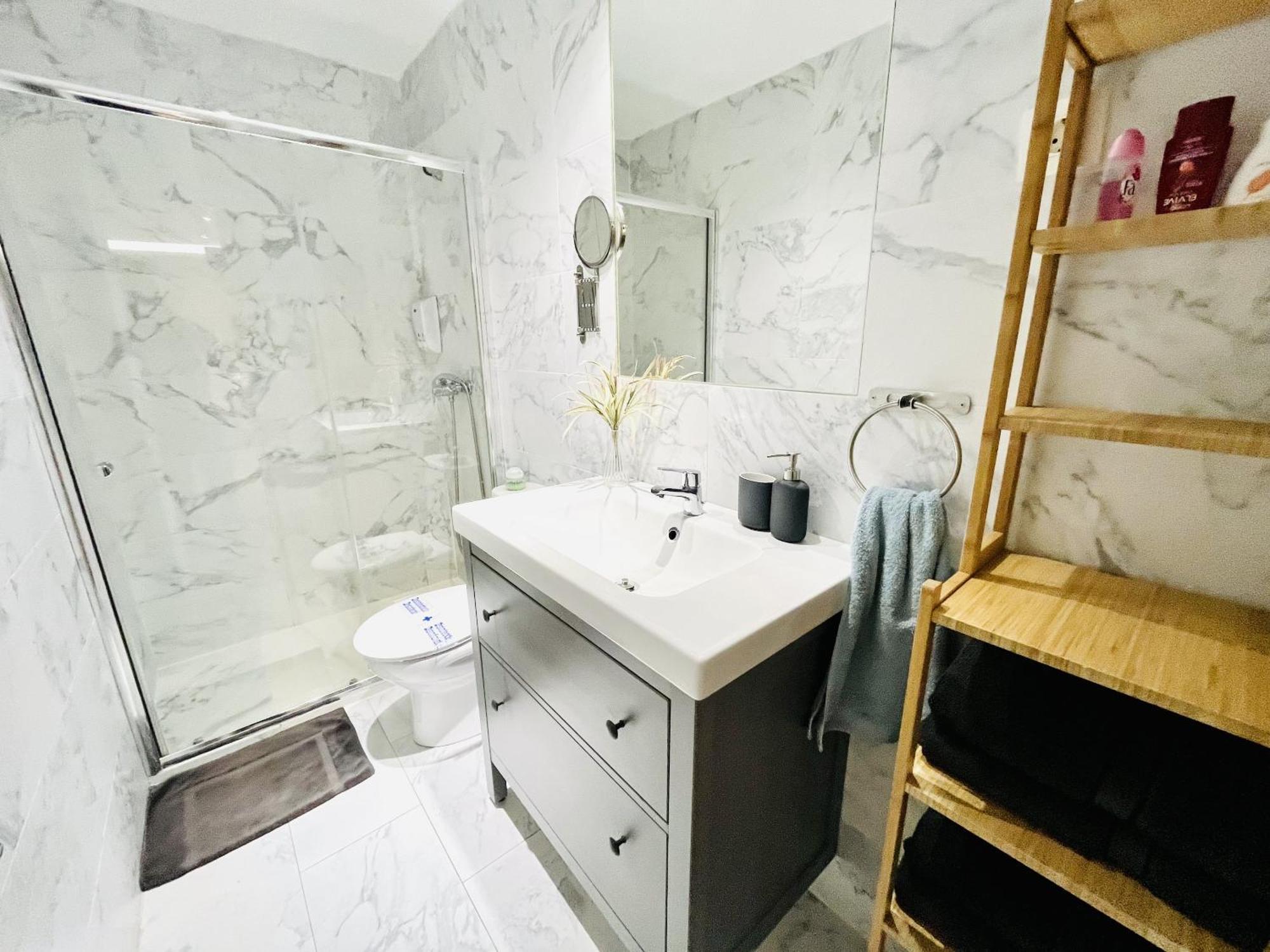 Dplace To Be - Exclusive Apartments In Historic Center Madrid Oda fotoğraf