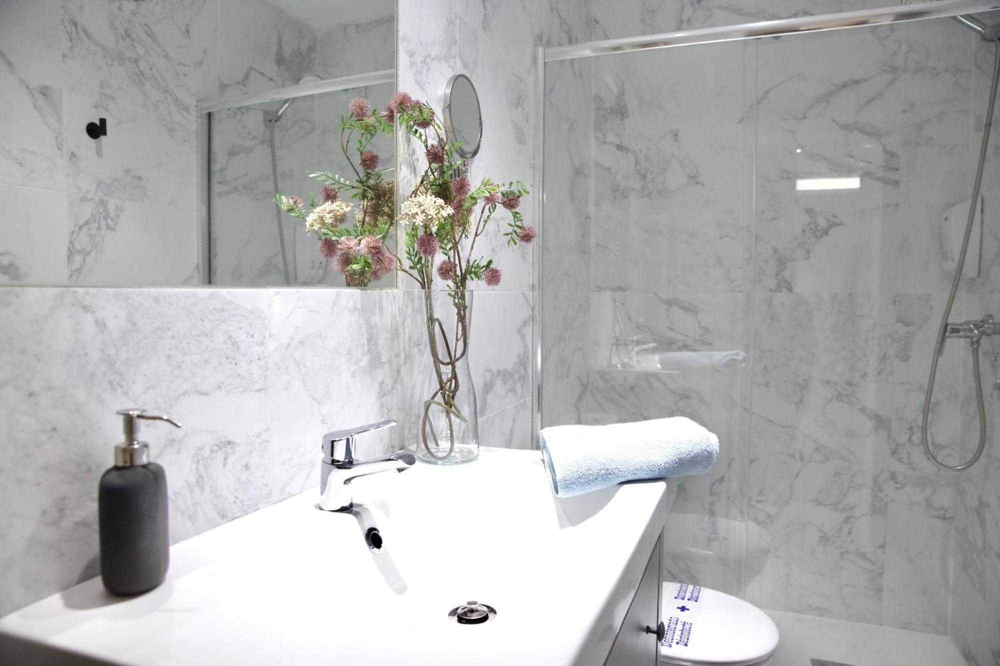 Dplace To Be - Exclusive Apartments In Historic Center Madrid Oda fotoğraf