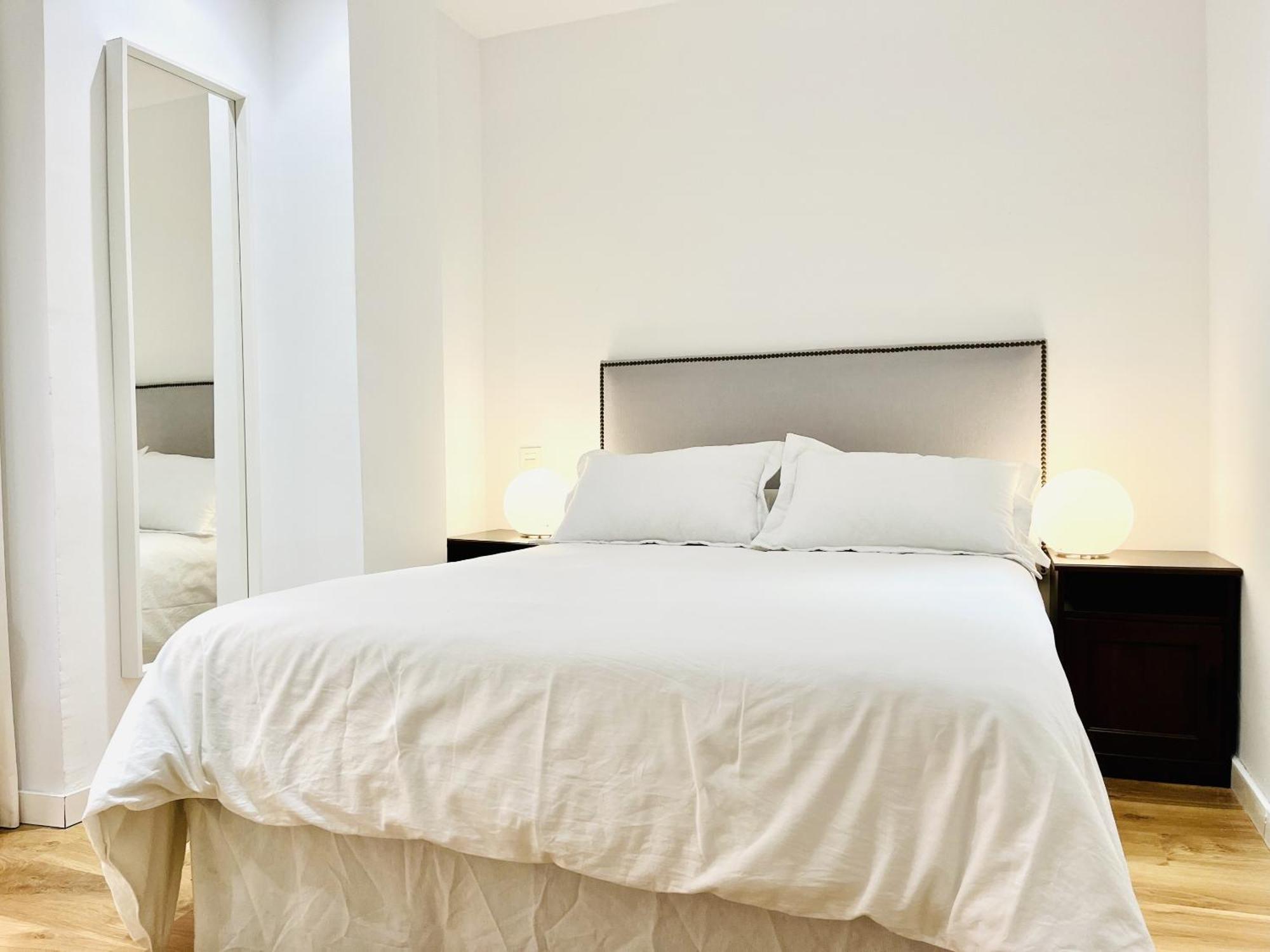 Dplace To Be - Exclusive Apartments In Historic Center Madrid Oda fotoğraf