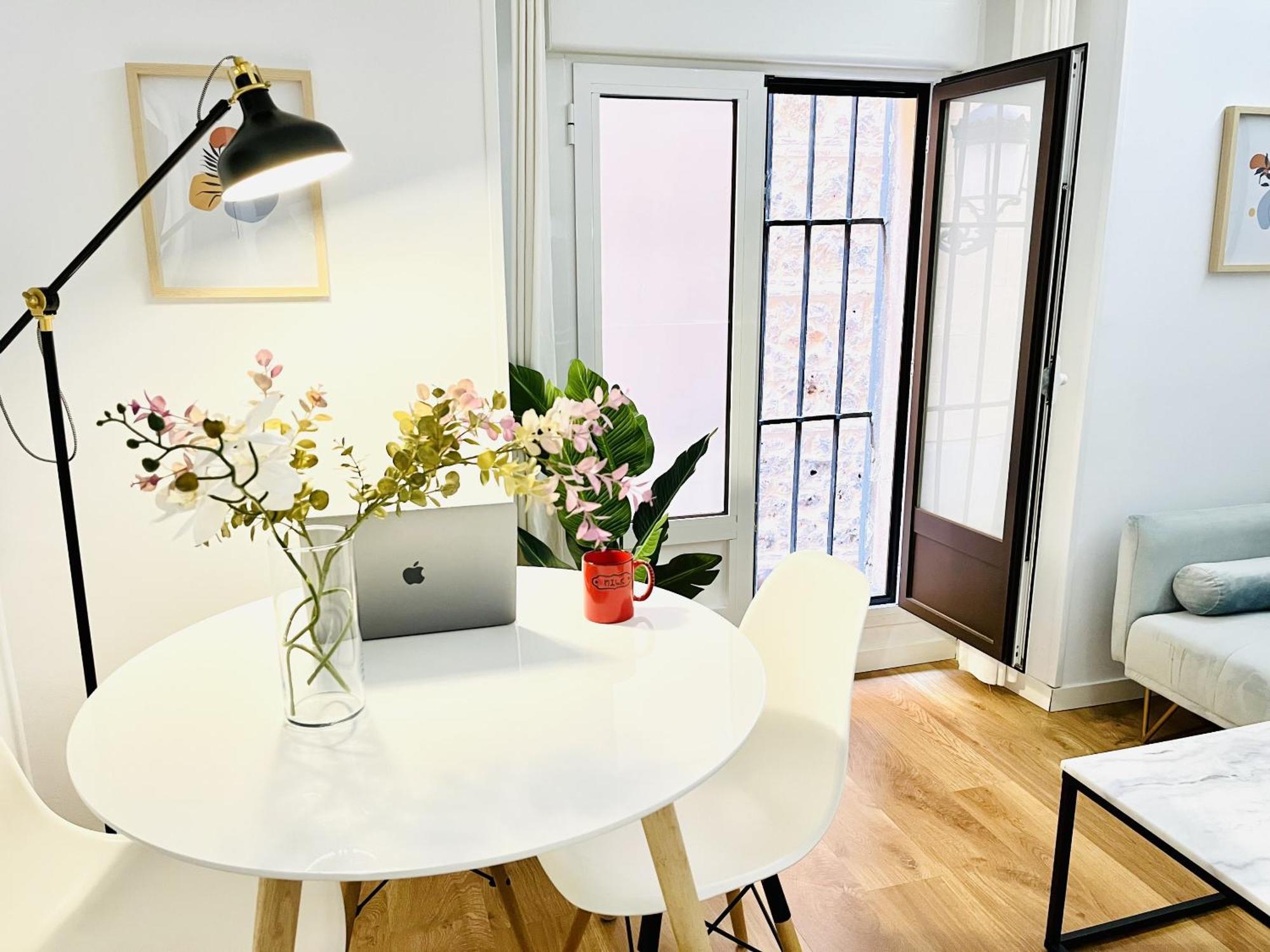 Dplace To Be - Exclusive Apartments In Historic Center Madrid Oda fotoğraf