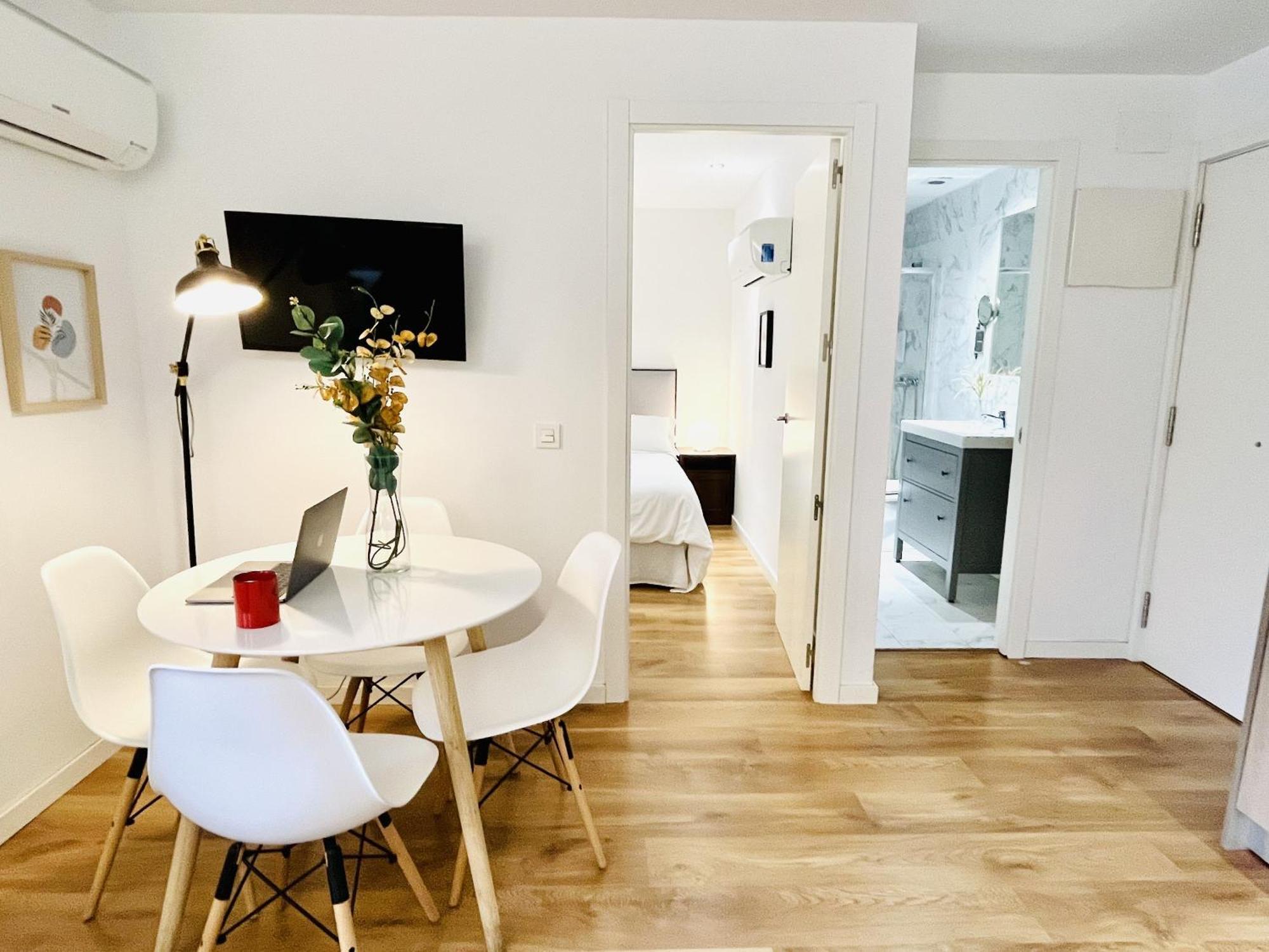 Dplace To Be - Exclusive Apartments In Historic Center Madrid Oda fotoğraf